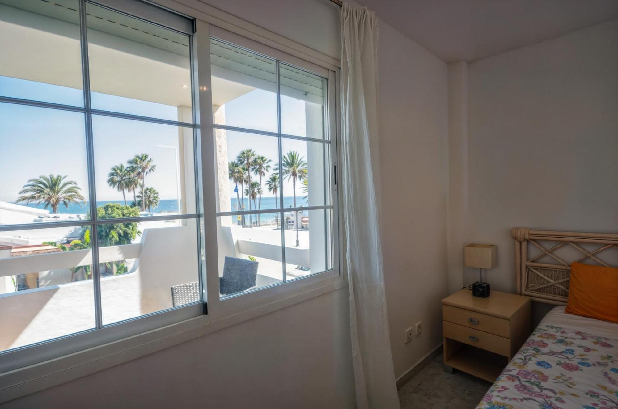 Apartamento Pilar マルベーリャ エクステリア 写真